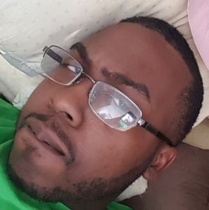 Meet your Posher, Cameron